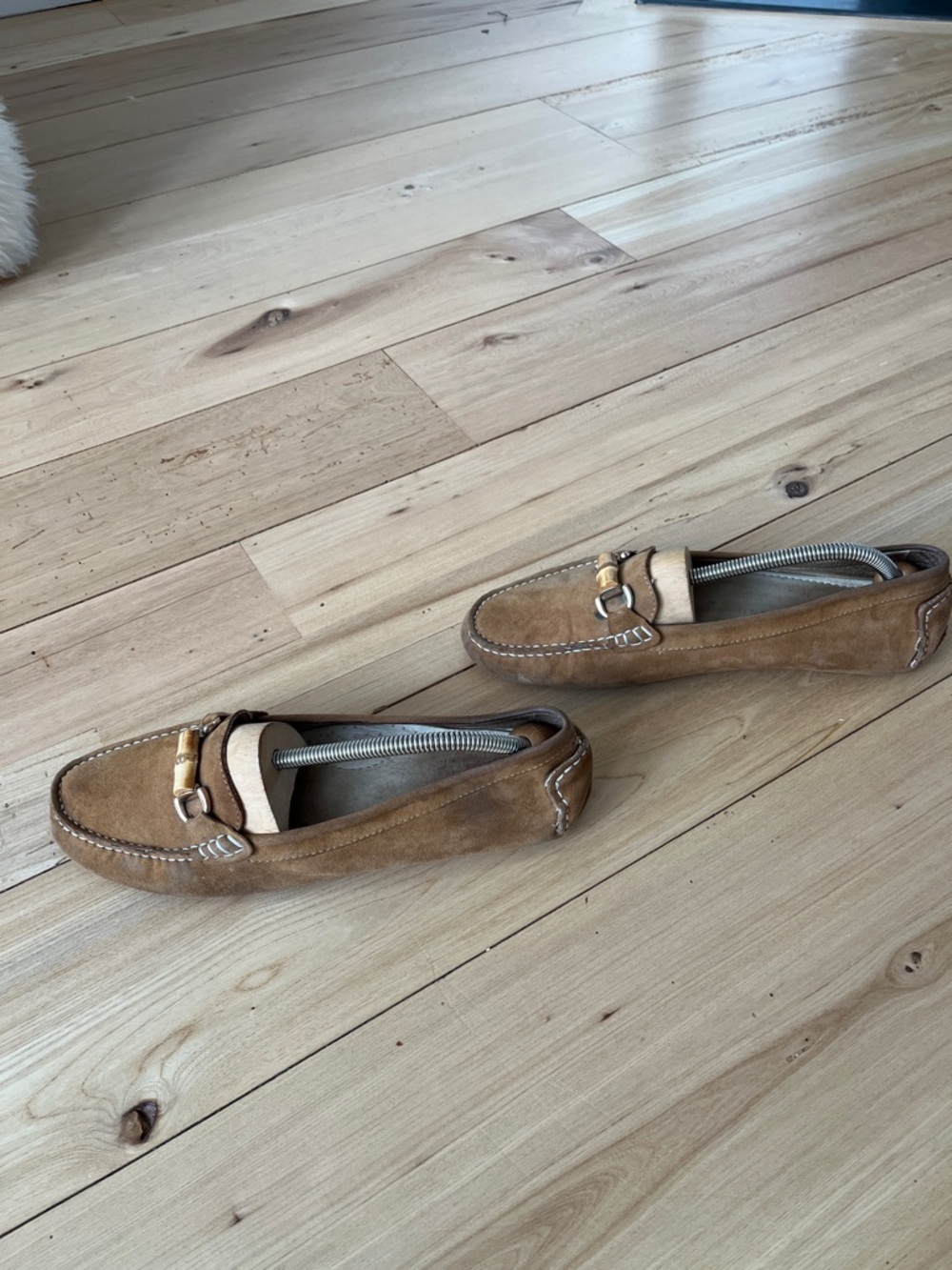 Women’s Tan Suede Driving Moccasins size 9